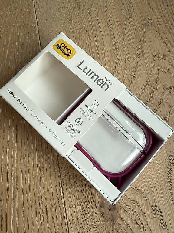 Cover & Protezioni schermo: AirPods Pro Case - Completely New – Usato da Zürich venduto da YanaZam 2
