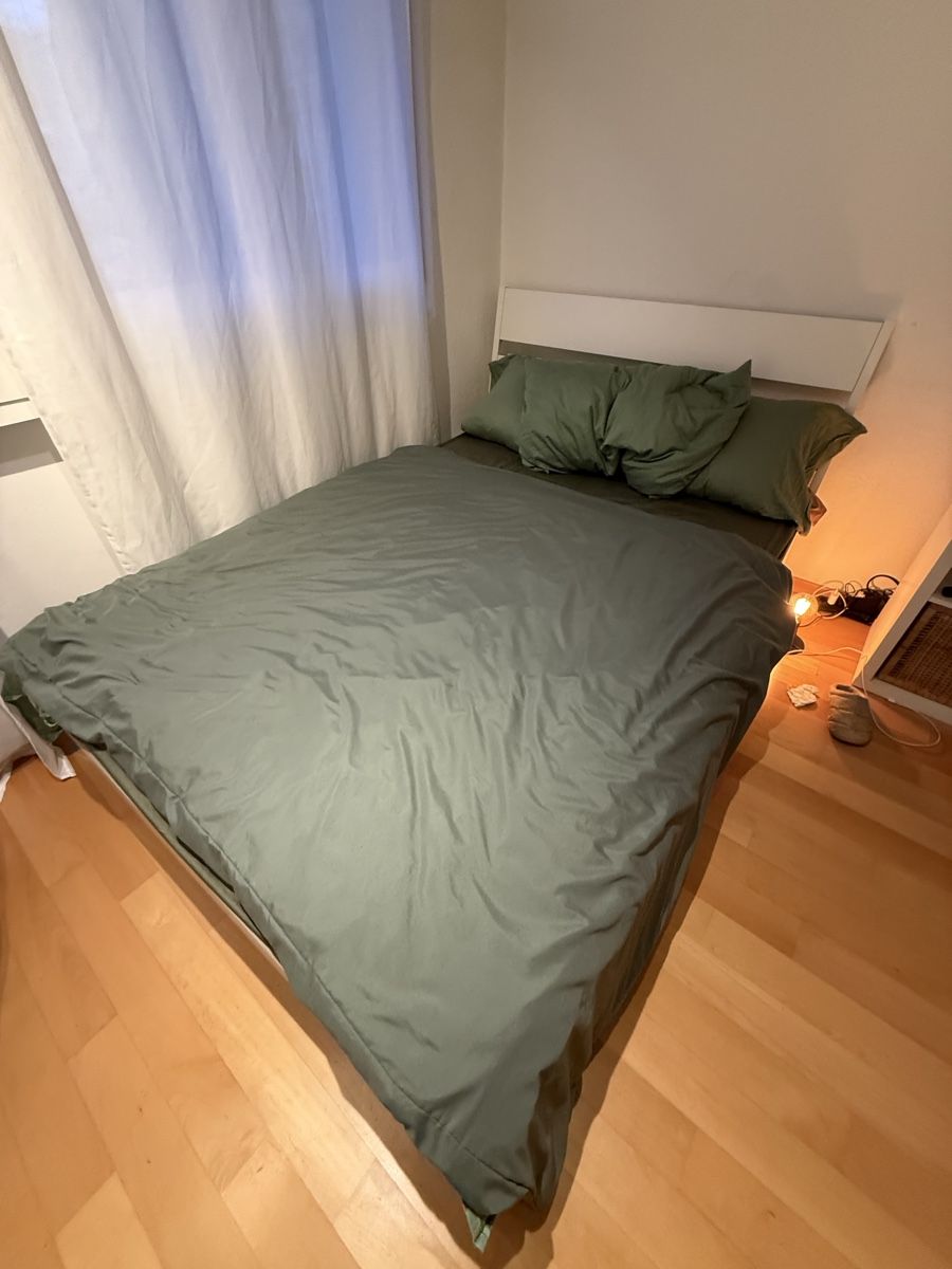 Betten: Double bed(mattress included) – Neu (gemäss Beschreibung) aus Zürich von son_f95y