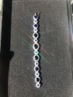 Silberarmband mit Edelsteinen