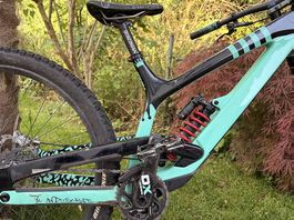 YT TUES Carbon Pro Race ehemals Trainingsbike Vali Höll 2021