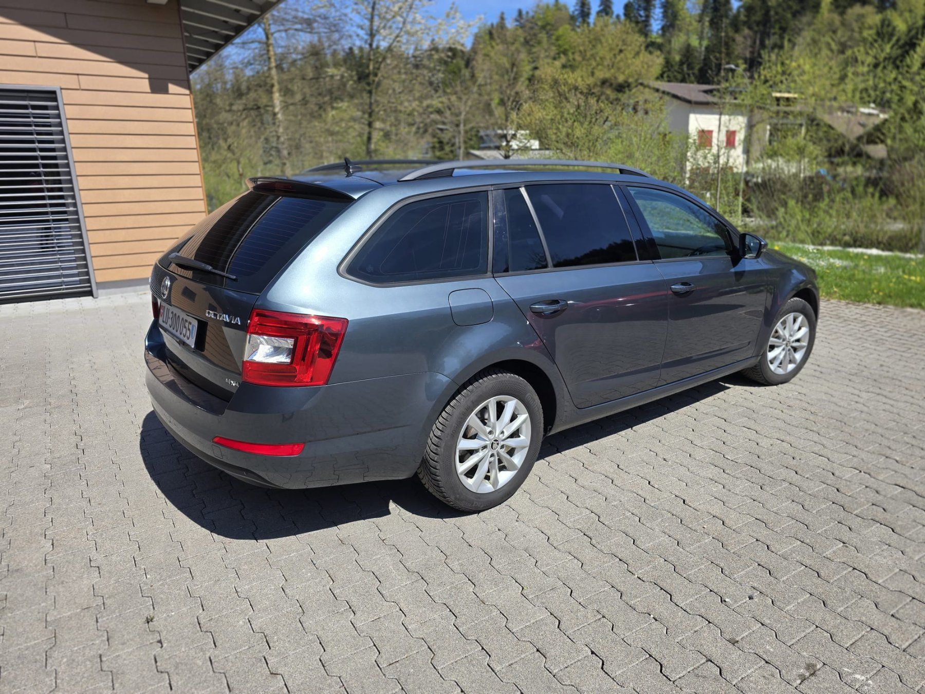 Skoda Autos: Skoda Octavia C 2,0D 4*4 – Gebraucht aus Hofstatt von Stanislav03 1