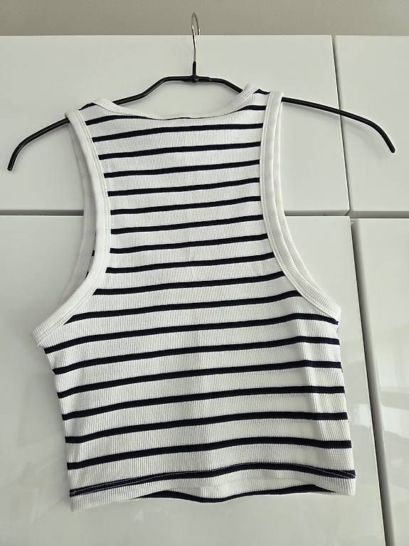 Zara Top: Zara Croptop schwarz weiss gestreift – Usato da Rüfenacht BE venduto da Biancaro 1