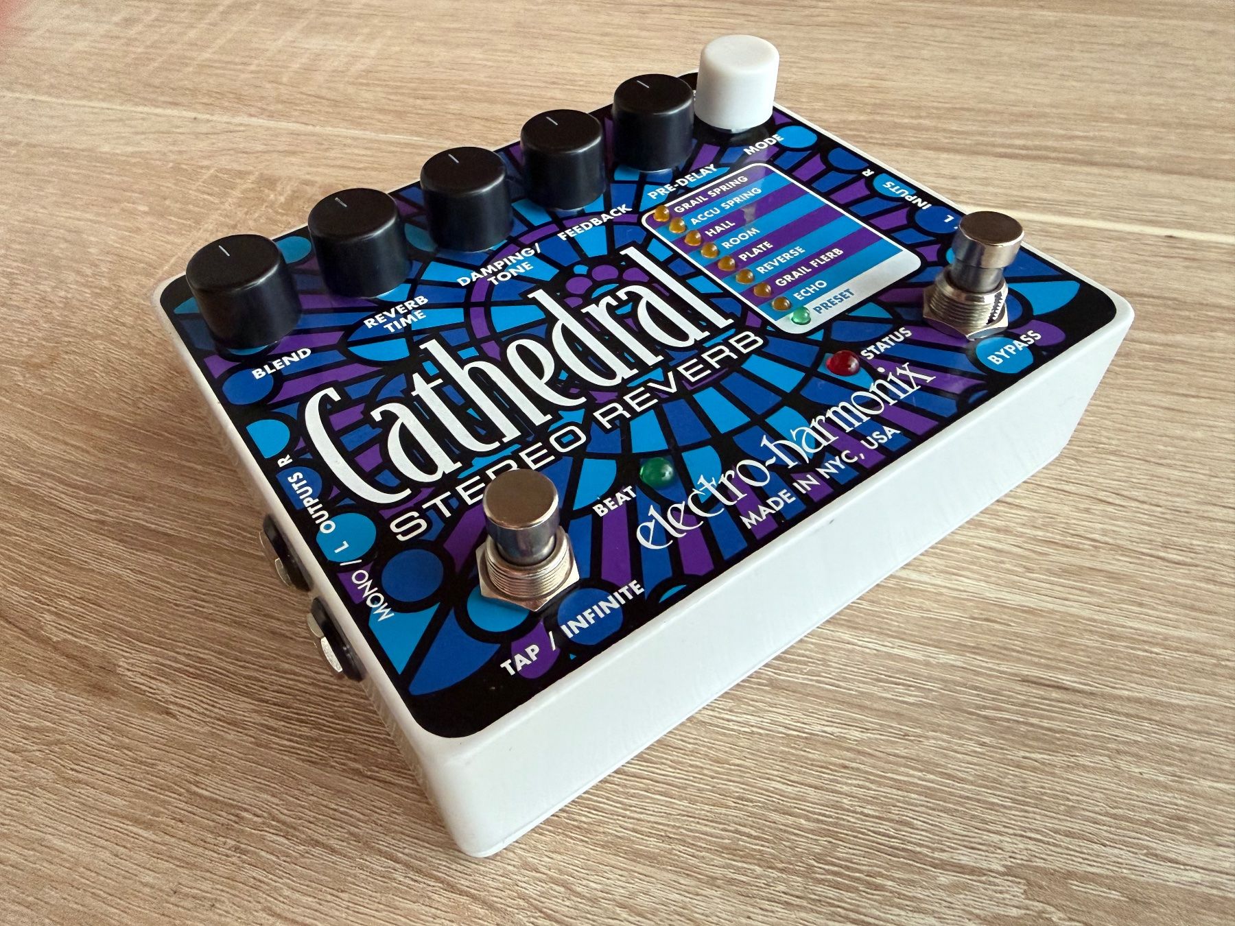 Electro-Harmonix Strumenti musicali: ELECTRO-HARMONIX CATHEDRAL STEREO REVERB & PRE-DELAY RARE! – Nuovo (secondo la descrizione) da Sion venduto da Hobby-mania 2
