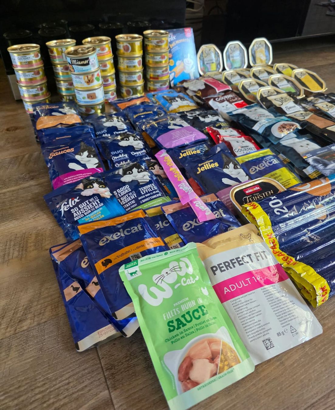 Nourriture: Katzenfutter Multipackung Nassfutter verschiedene Marken neu – Neuf (Voir description) à Sattel par singlespeed101 1