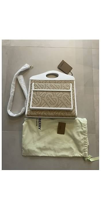 Burberry Borse da donna: Burrberry Medium Pocket Bag – Nuovo (secondo la descrizione) da Biberstein venduto da dst_c5hp
