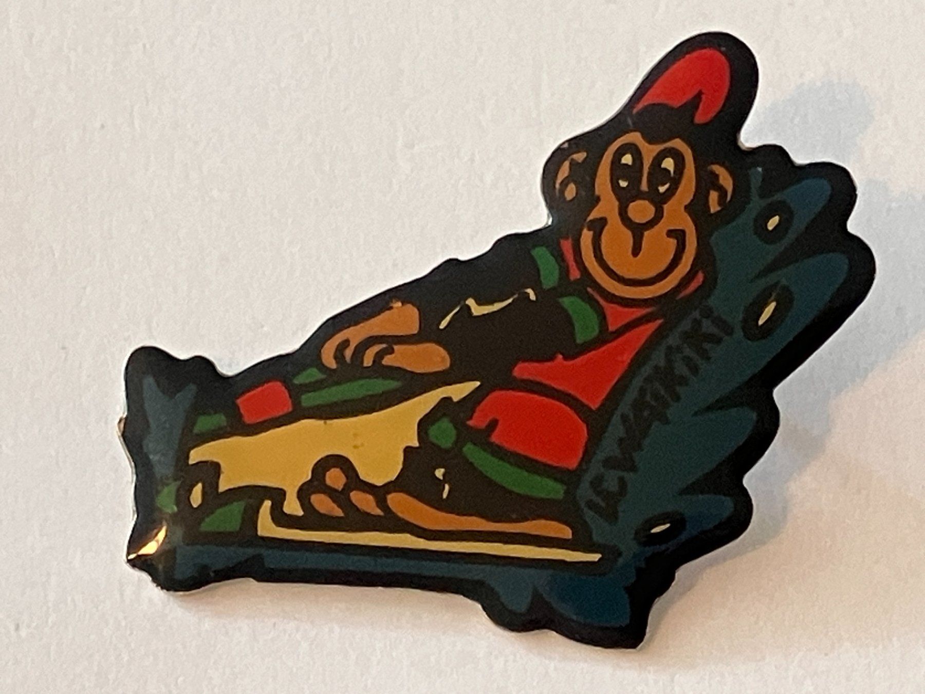 Placchette & Badge: 1 Pin LC Waikiki – Usato da Basel venduto da djwwpp