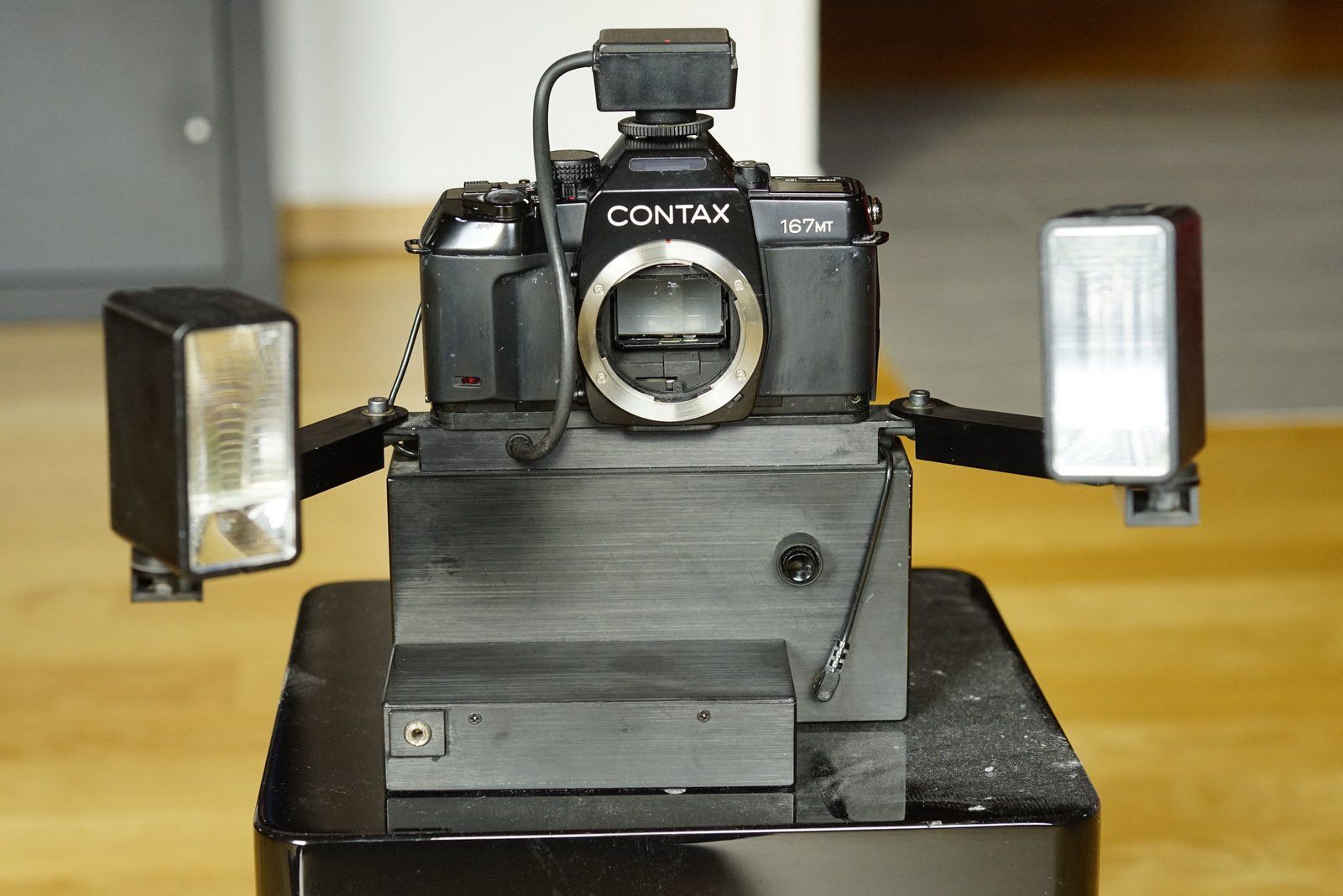Contax Kamera: Contax 167MT mit Blitzanlage – Gebraucht aus Walenstadt von rob_mtf6