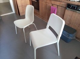 2 x chaises blanches