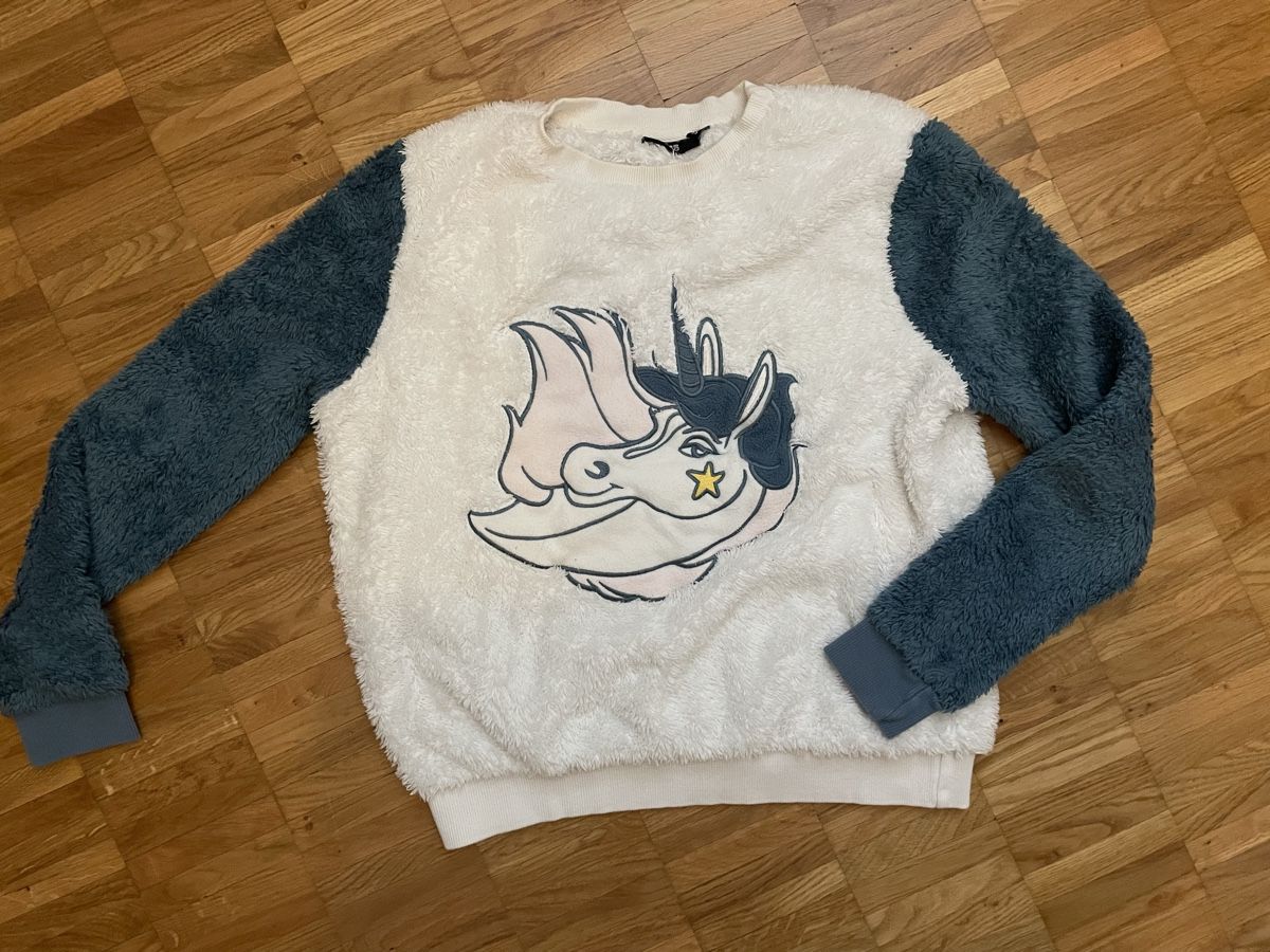 Pigiama & Simili: Pull douillet Licorne, taille XS – Nuovo (secondo la descrizione) da Pont-de-la-Morge (Sion) venduto da hel_bh28