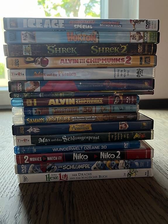 Tous les DVDs: Lot de DVD – D'occasion à Chavannes-des-Bois par dvergani