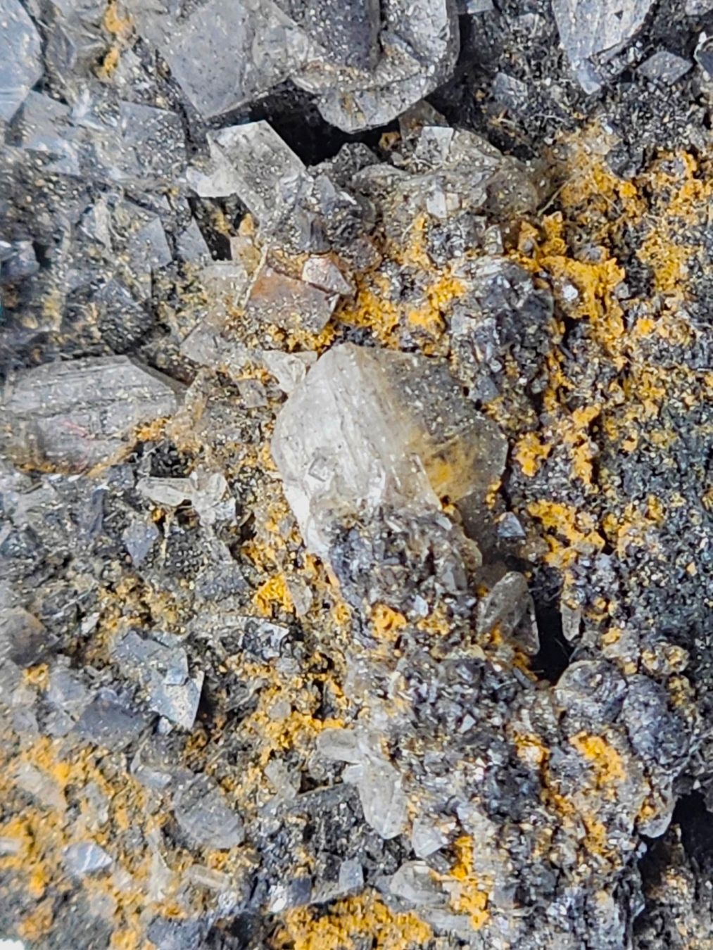 Minerali & Pietre curative: Anglesite and Cerrusite  on Galena Tsumeb Mine Namibia – Usato da Figino venduto da panshop 3