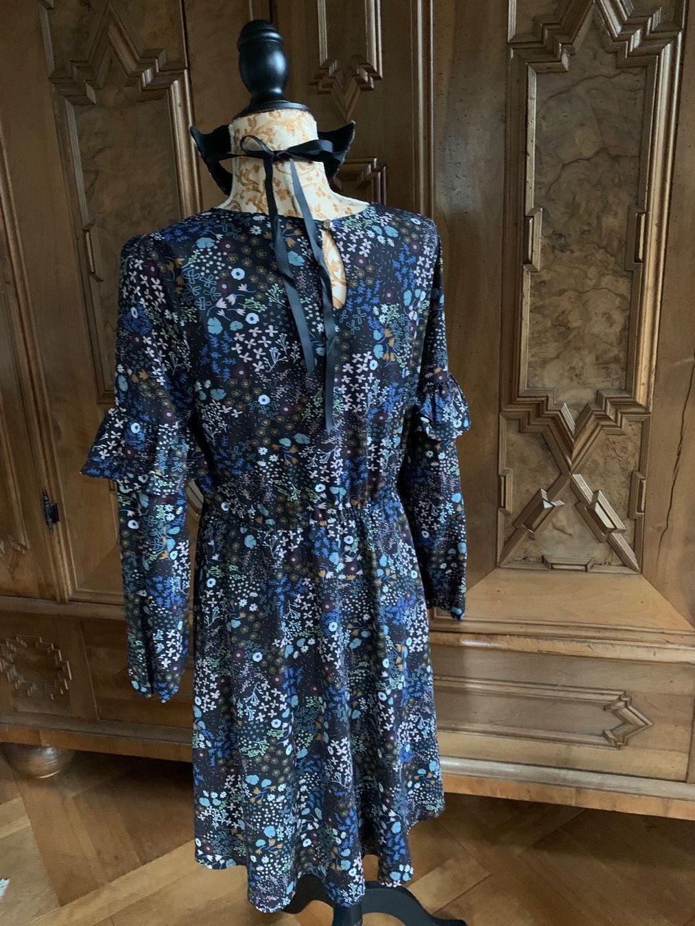 Vestiti: Schönes feminines Kleid Neu Gr. 36DE – Nuovo (secondo la descrizione) da Interlaken venduto da Bona55 2