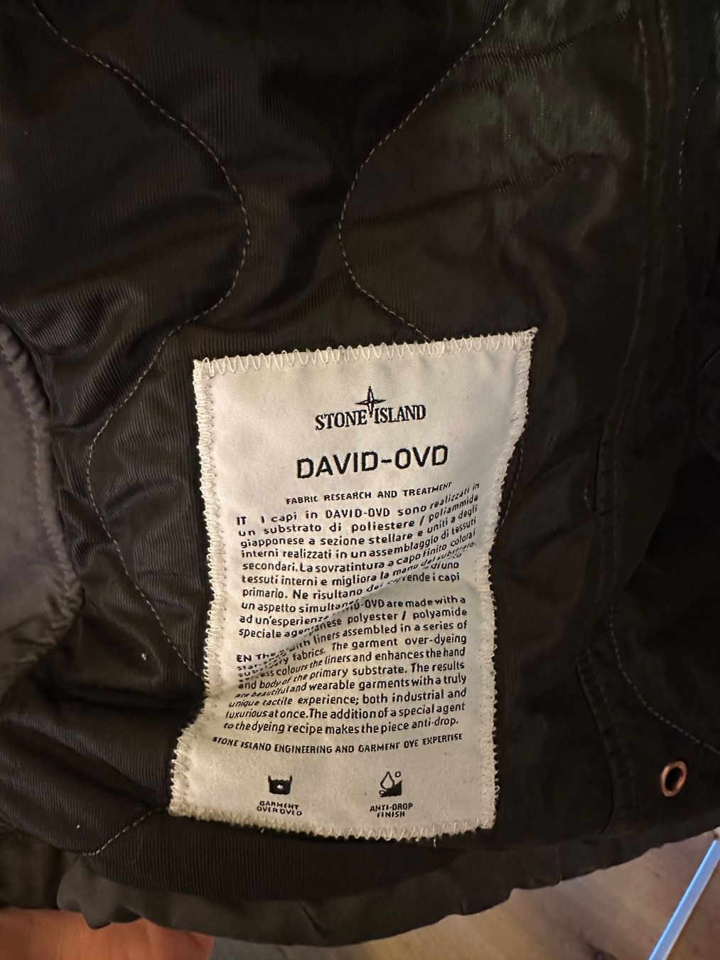 Giacche: STONE ISLAND JACKE L – Usato da Naters venduto da Casual1995 2