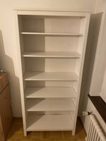 Bücherregal