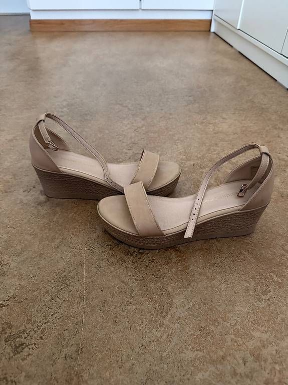 Damenschuhe: Sommerschuhe  – Gebraucht aus Wettingen von eli_c78s 1