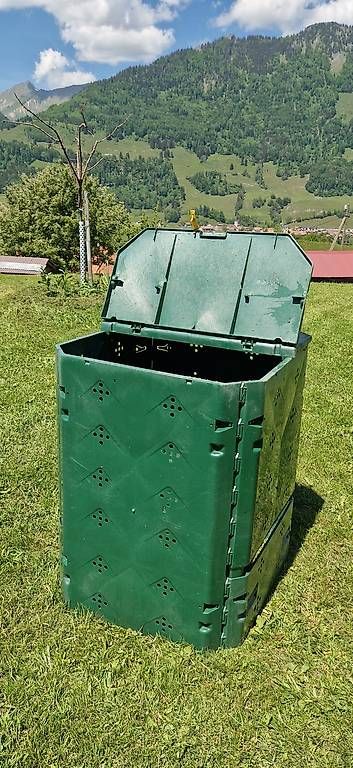 Box contenitori: Composte de jardin – Usato da Lessoc venduto da lulule01 1