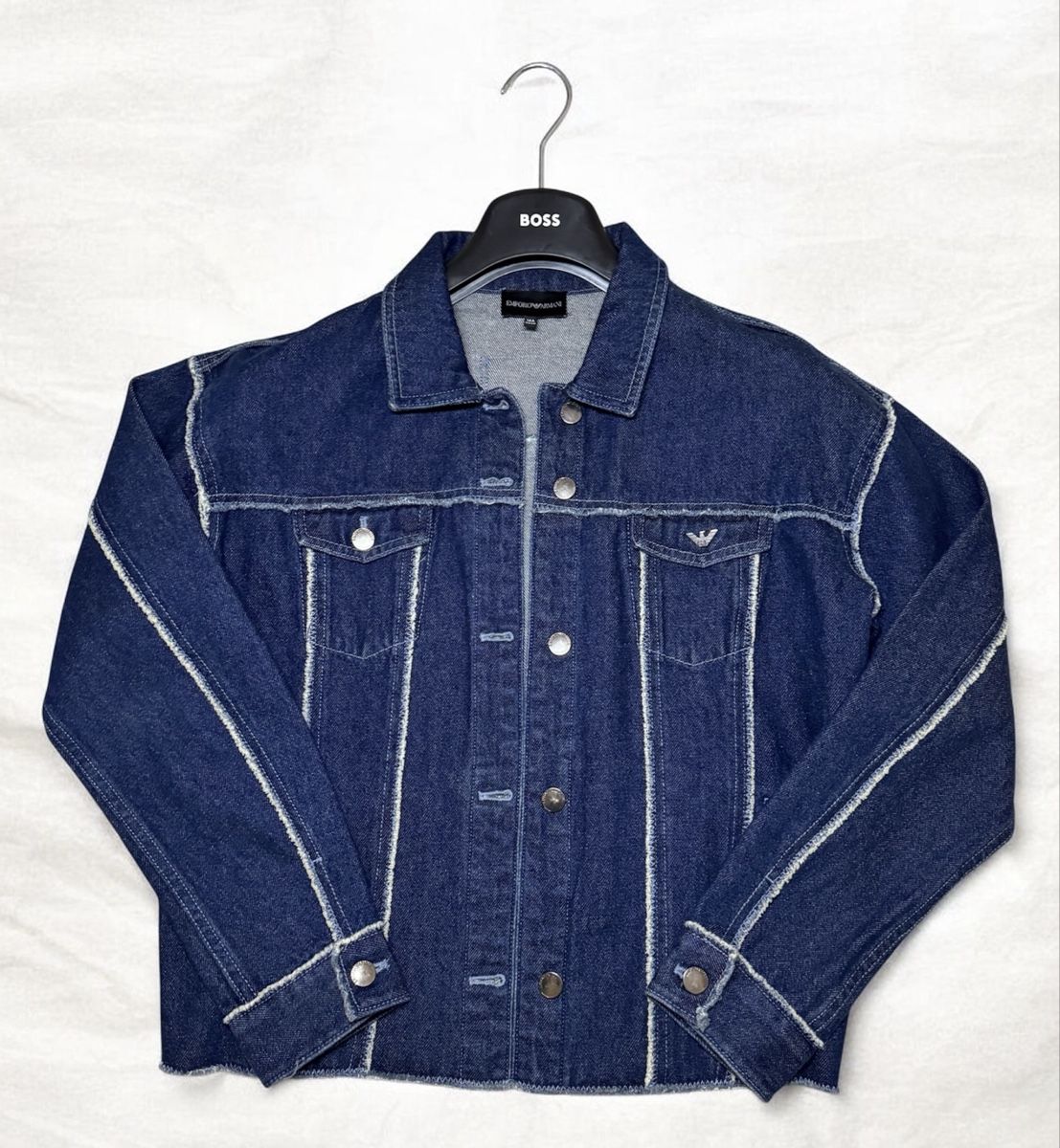Armani Giacche: Veste Emporio Armani – Nuovo e nell'imballaggio originale da Châtel-St-Denis venduto da Montclair_Swiss