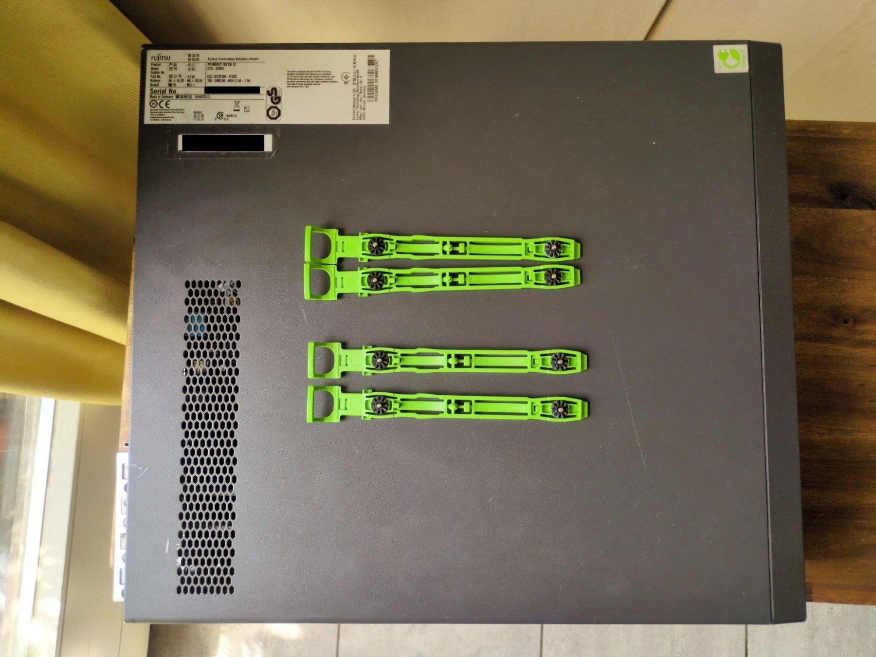 Fujitsu Server: Fujitsu Primergy MX130 S2 Server mit geringem Stromverbrauch – Usato da Langenthal venduto da YElektra 5