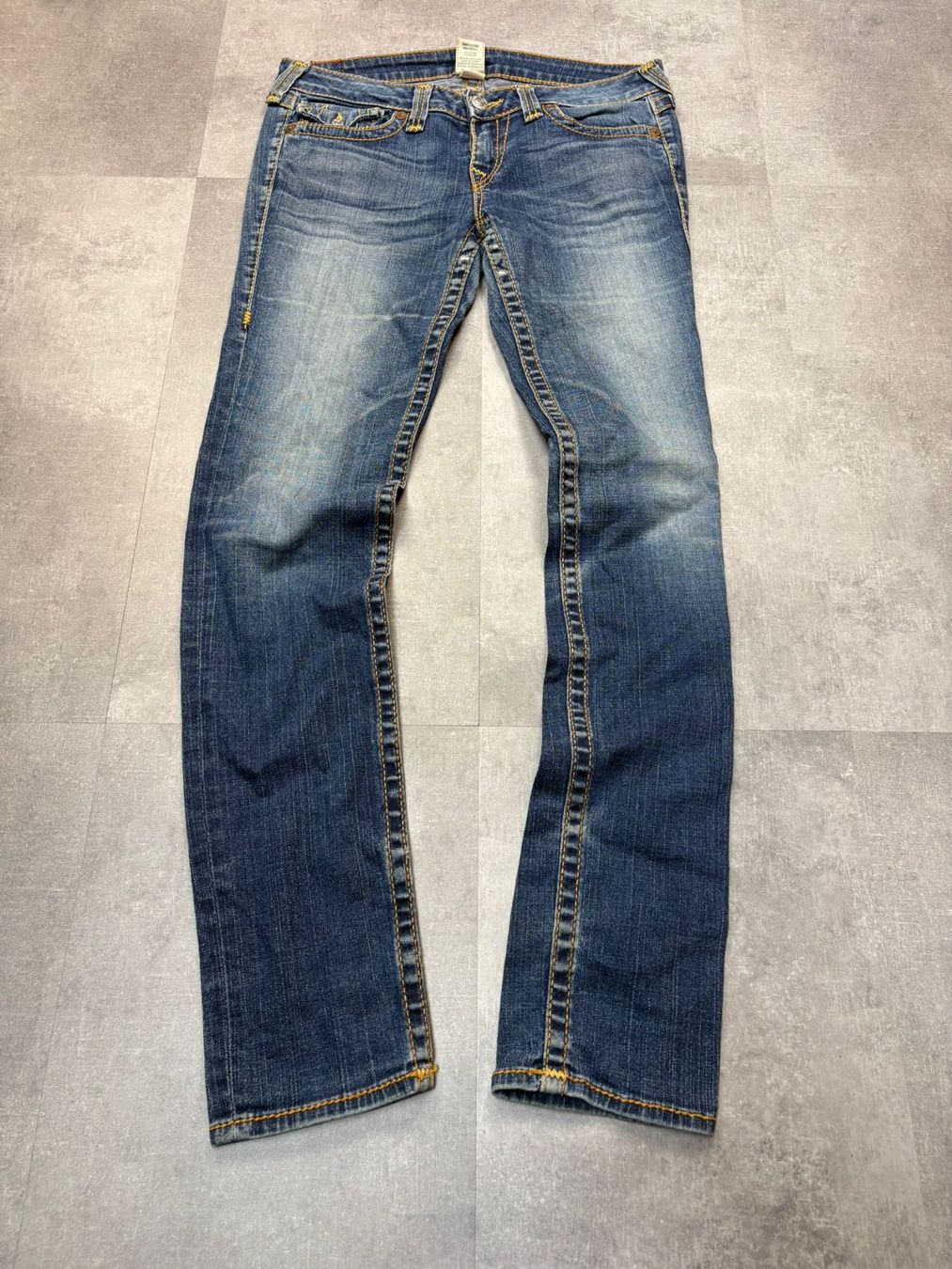 True Religion Jeans: True Religion Straight Jeans - Grösse L/32 – Nuovo (secondo la descrizione) da Werdenberg venduto da hase.vintage 2