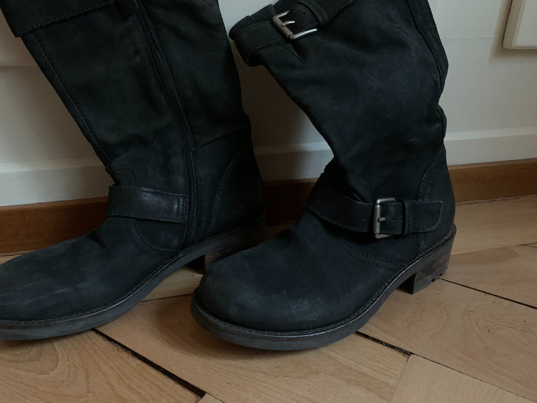 Globus Scarpe da donna: GLOBUS - Leder Stiefel schwarz 39 – Usato da Zürich venduto da Diazaio 3