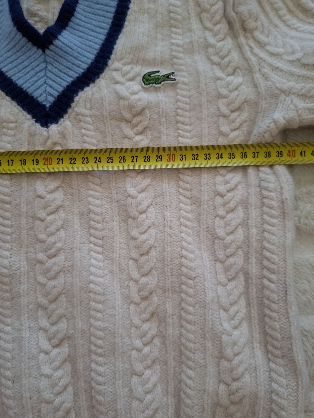 Lacoste Maglioni & Felpe: Pull LACOSTE Tricot V-neck beige  Laine Wool – Usato da Renens VD venduto da ser_j2fn 2