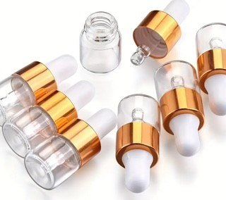 Altro in Stoviglie & Bicchieri: 10x Mini Glasfläschchen mit Pipette, 2 ml - Neuwertig – Nuovo e nell'imballaggio originale da Olten venduto da Denises_Duftwelt