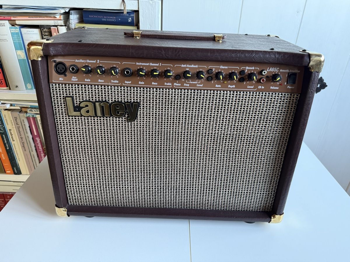 Laney Amplificatori: Laney Gitarrenverstärker und separater Verzerrer – Nuovo (secondo la descrizione) da Lupsingen venduto da slb_2wtb 1