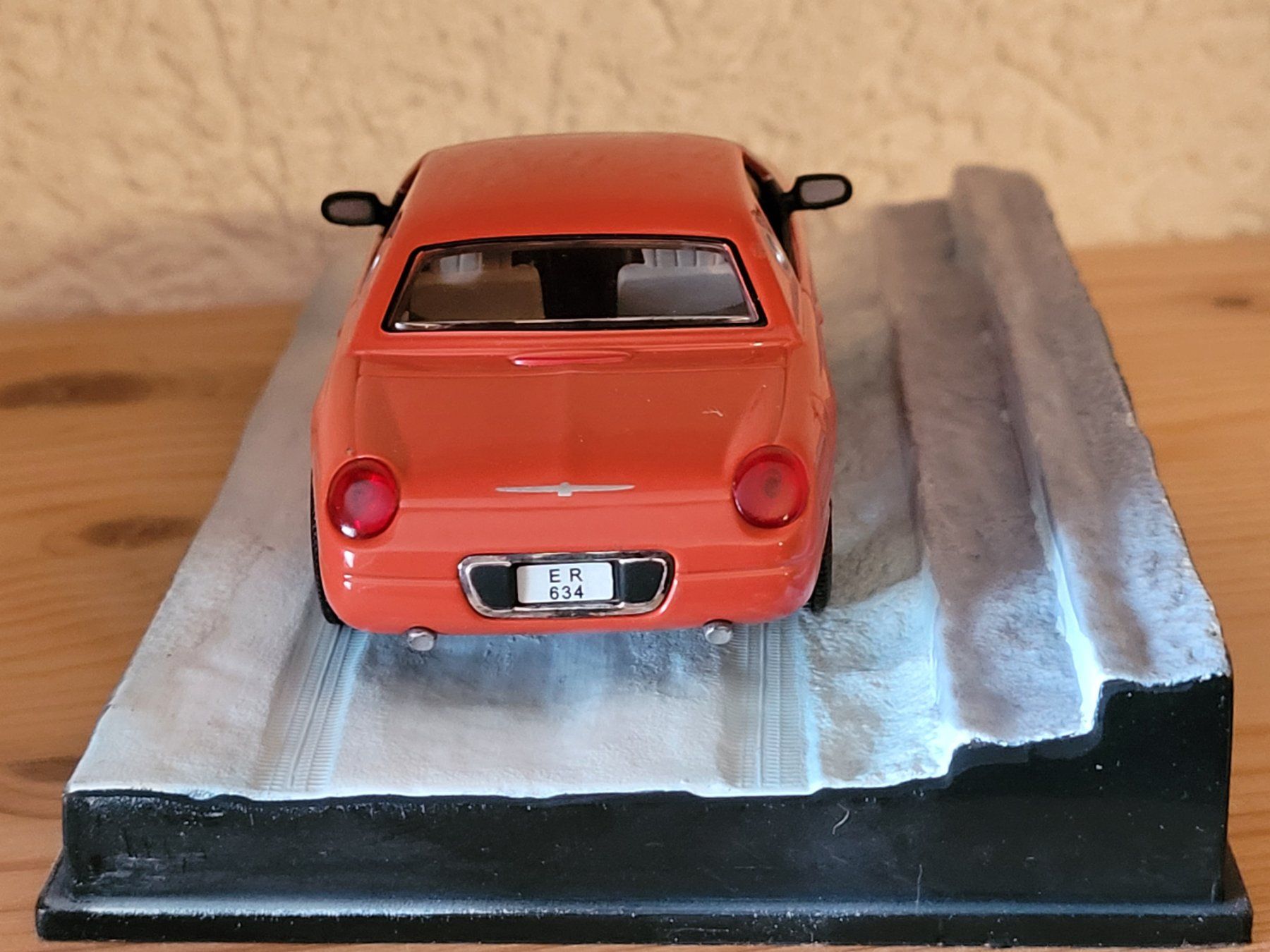 Ford Modellini d'auto: Auto 1:43 - Ford Thunderbird - Diorama James Bond 007 – Nuovo (secondo la descrizione) da Payerne venduto da tintin08 4