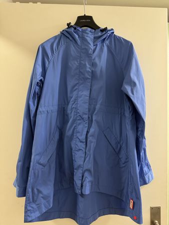 Hunter Regenjacke Gr. M Blau Neuwertig Perfekt für Frühlings