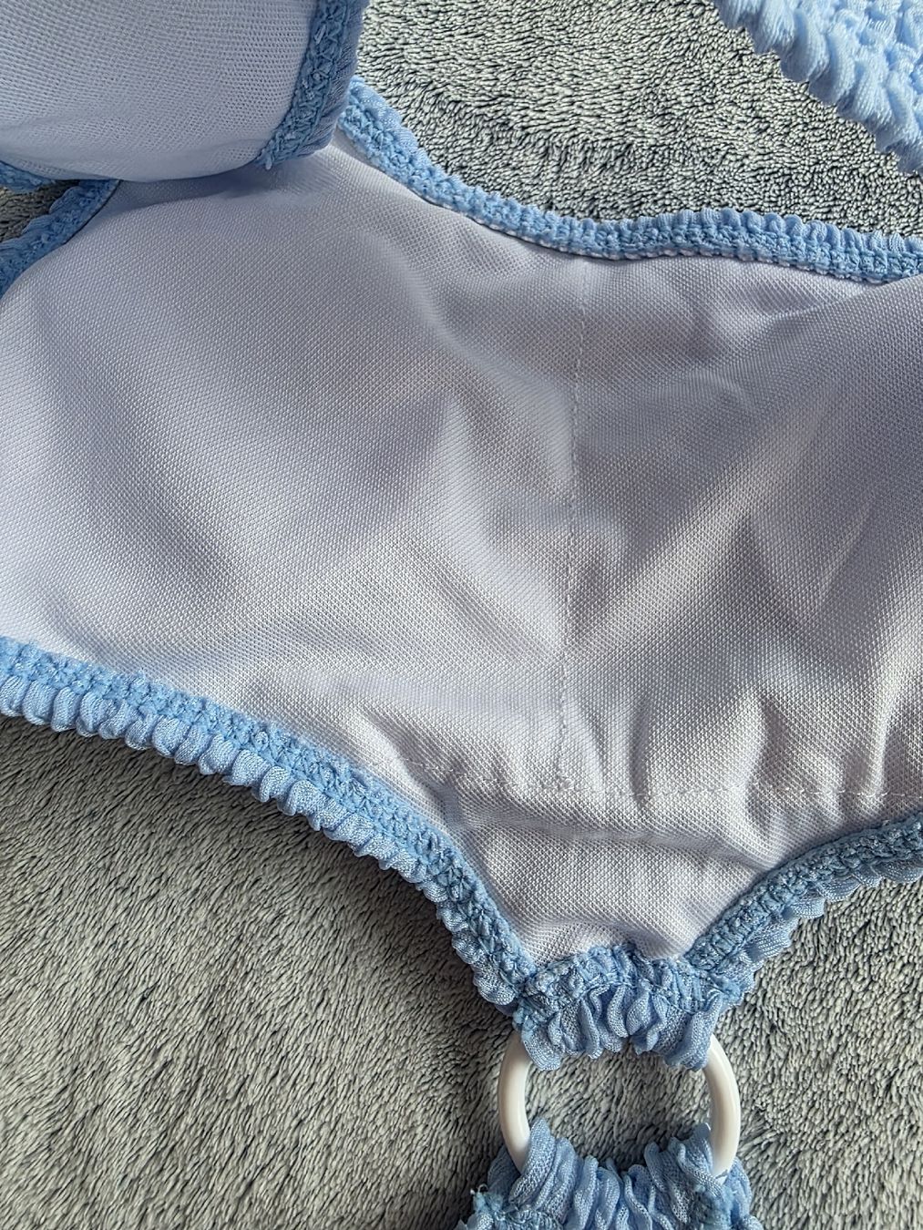 Shein Costumi da bagno & Bikini: hellblauer Badeanzug mit Cut-Out, Gr. 140 – Nuovo e nell'imballaggio originale da St Gallen venduto da vir_5kgt 3