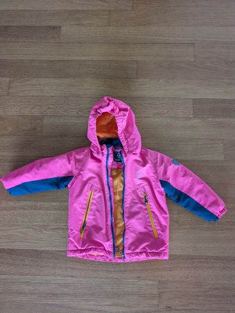 Jacke mit eingerissenem Reissverschluss zum reparieren