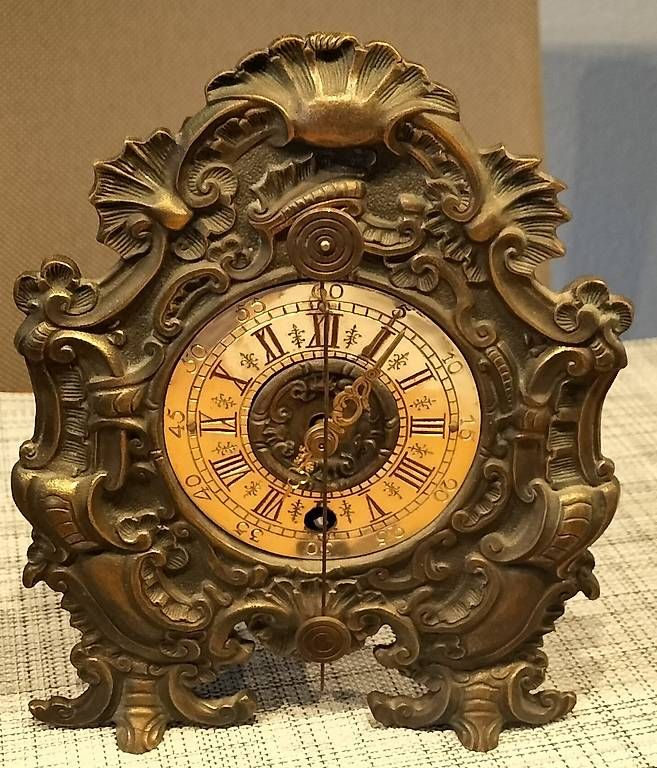 Stand- & Wanduhren: Vorderzappler-Uhr – Gebraucht aus Steinach von Tsgweh