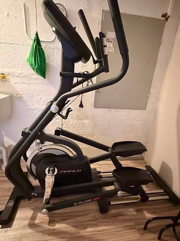 Finnlo Hometrainer: Finnlo E-Glide SR Ellipsentrainer - schwarz – Gebraucht aus Klingnau von Unico56 1