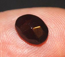 Edelstein L-9125 – Rhodolith Granat 3.55 Karat - Beidseitig