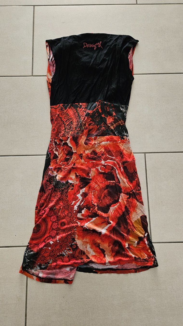 Desigual Vestiti: Desigual Kleid, Grösse M, rot-schwarz – Usato da Vevey venduto da nus_ly82 1