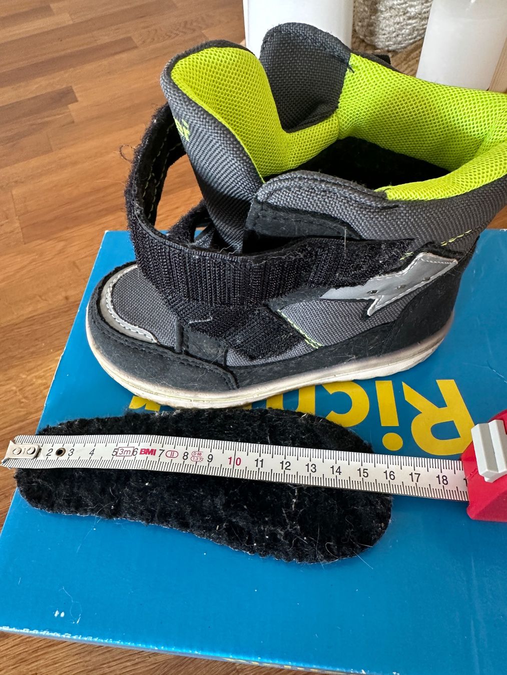 Scarpe per ragazzi: Richte Winterschuhe Gr. 23❄️ – Usato da Zürich venduto da JuliaSp 5
