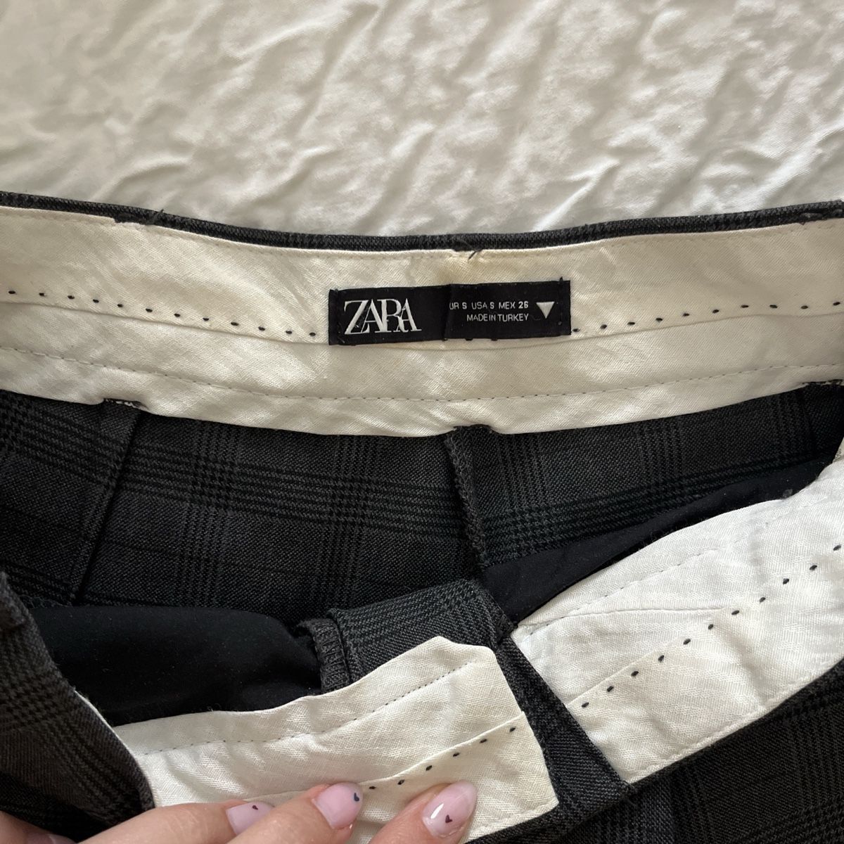 Zara Pantaloni: Zara checkered elegant pants – Usato da Vezia venduto da chi_byp8 4