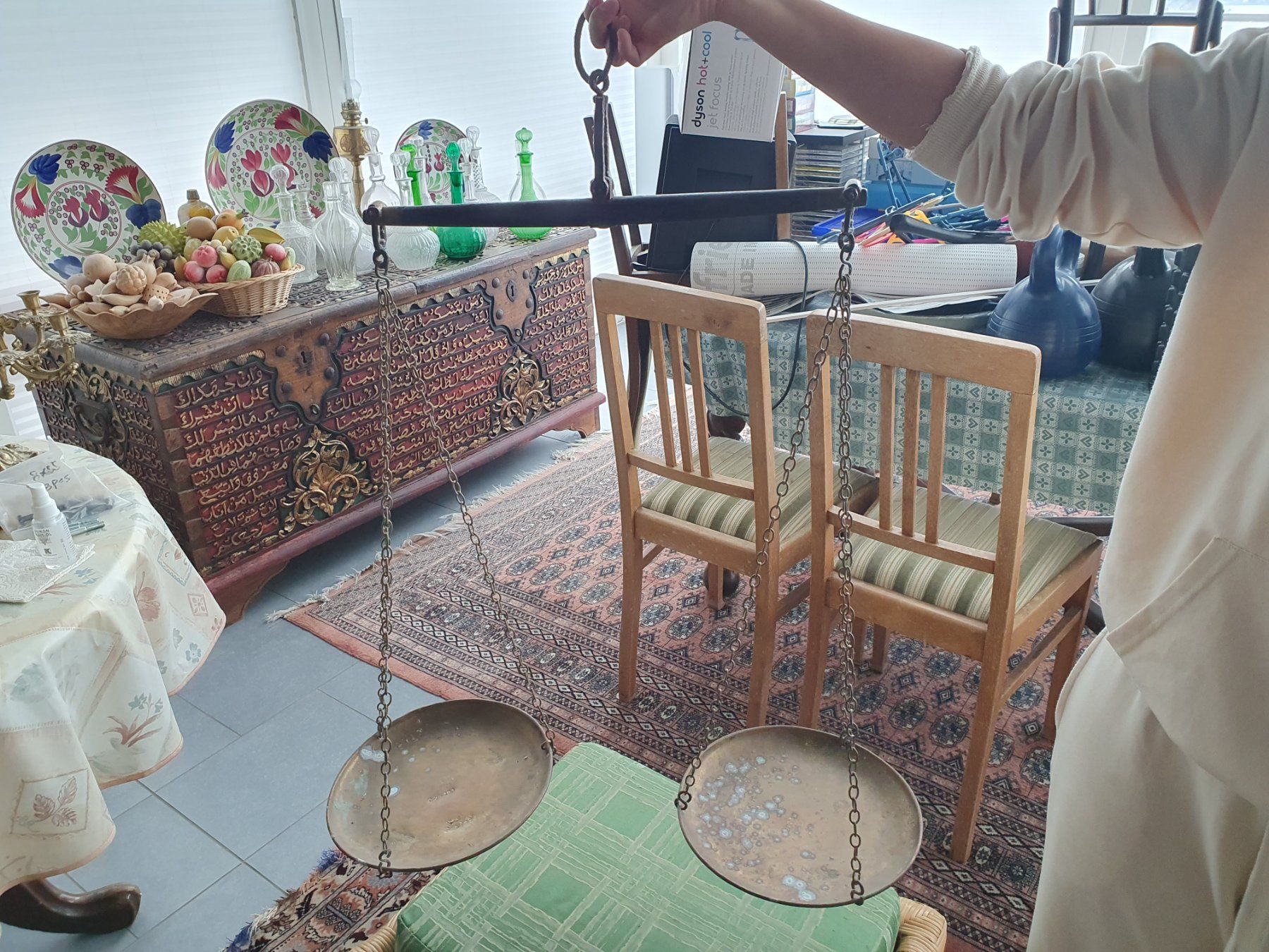 Bilance e pesi: Alte Asiatische Waage – Usato da Weggis venduto da Jhmathis