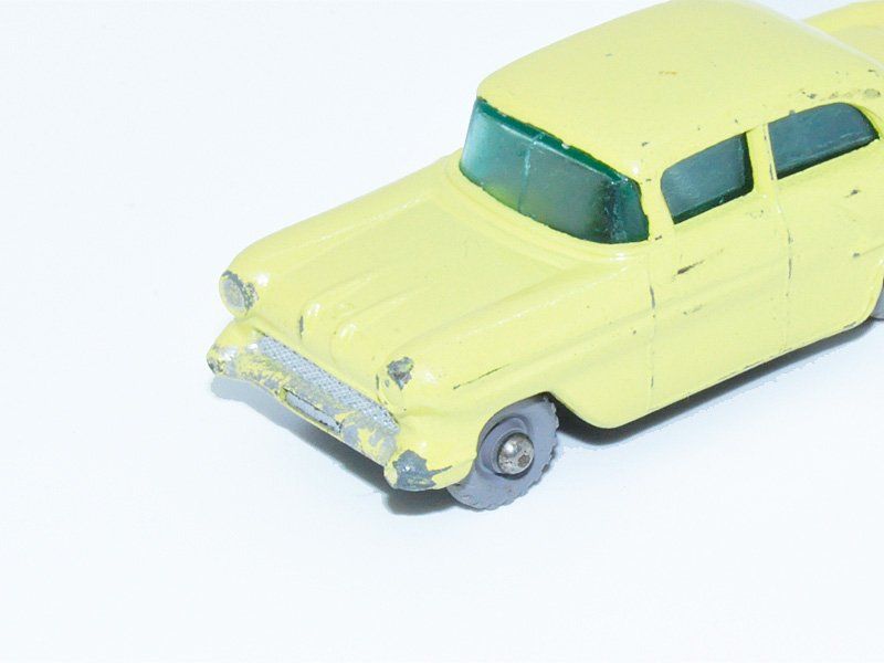 Matchbox Modellini d'auto: Matchbox Lesney VAUXHALL VICTOR No. 45A – Usato da Zufikon venduto da MatchboxCorner 3