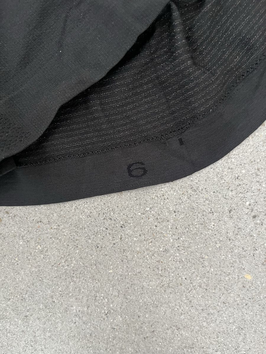 Lululemon T-shirt: Lululemon Shirt Gr. 6 – Usato da Dottikon venduto da kat_jk9m 1