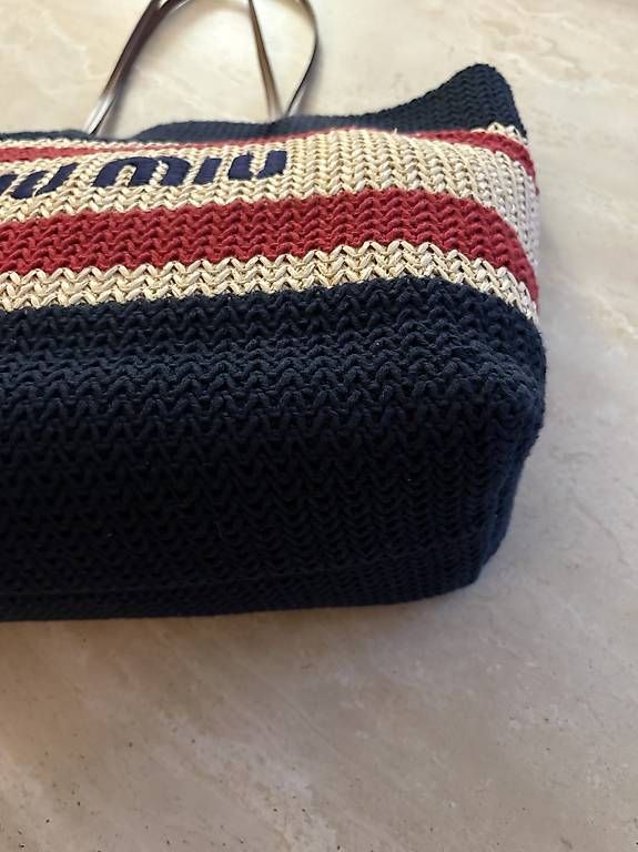 Sacs femmes: Miumiu Raffia Shopper – D'occasion à Unterägeri par mar_96hk 3