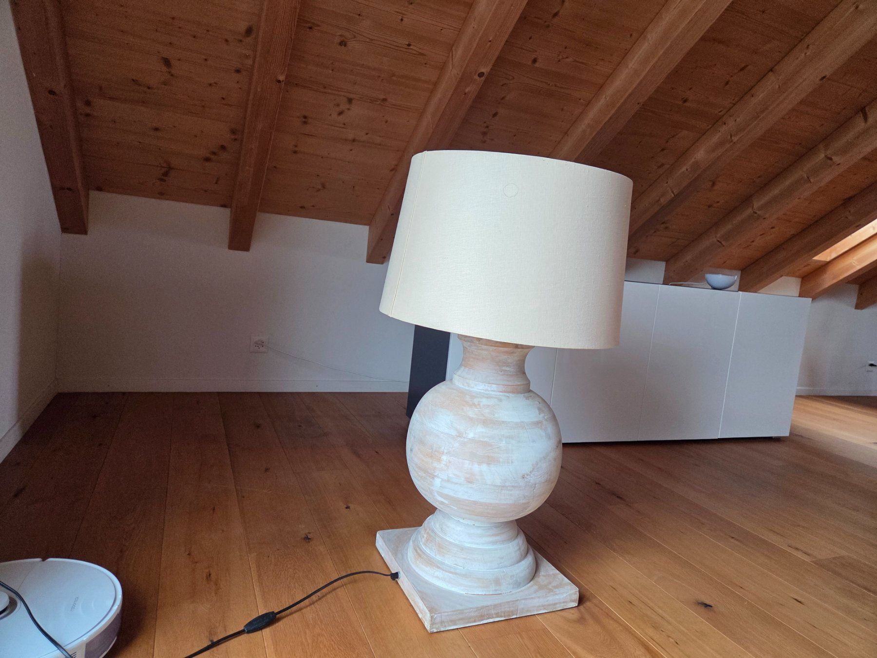 Lampes: Grosse und massive Stehlampe – D'occasion à Ossingen par Combeferre