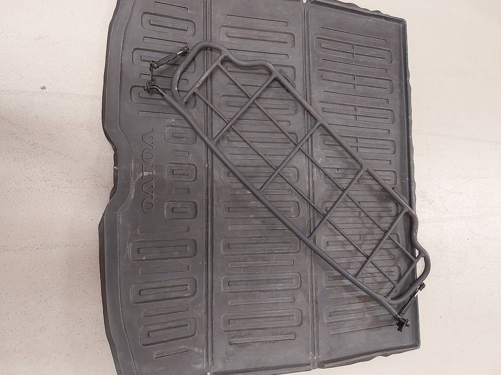 Tutti pezzi di ricambio auto: Grille de protection pour Volvo XC60 – Usato da Martigny venduto da paquito60 1