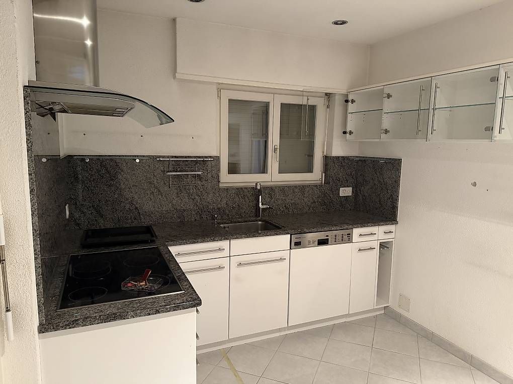 V-Zug Cucine complete: Einbauküche inkl. Geräte – Usato da Maur venduto da arch123 1