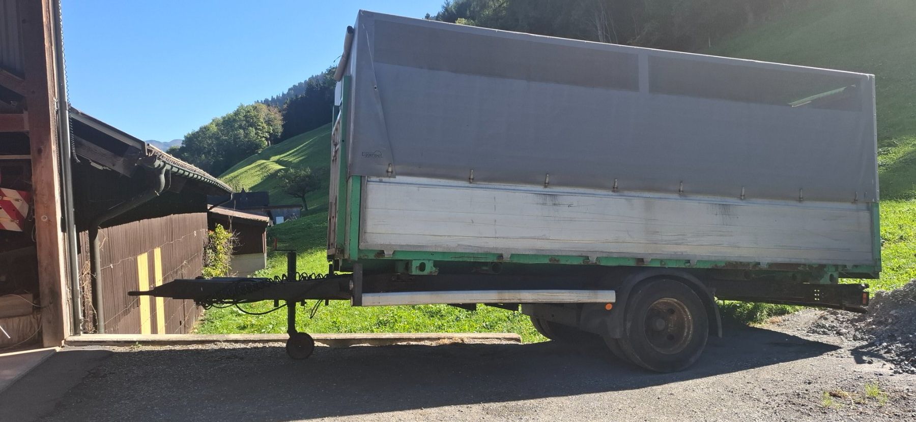 Remorques: Viehanhänger – D'occasion à Valendas par bru_k8w2