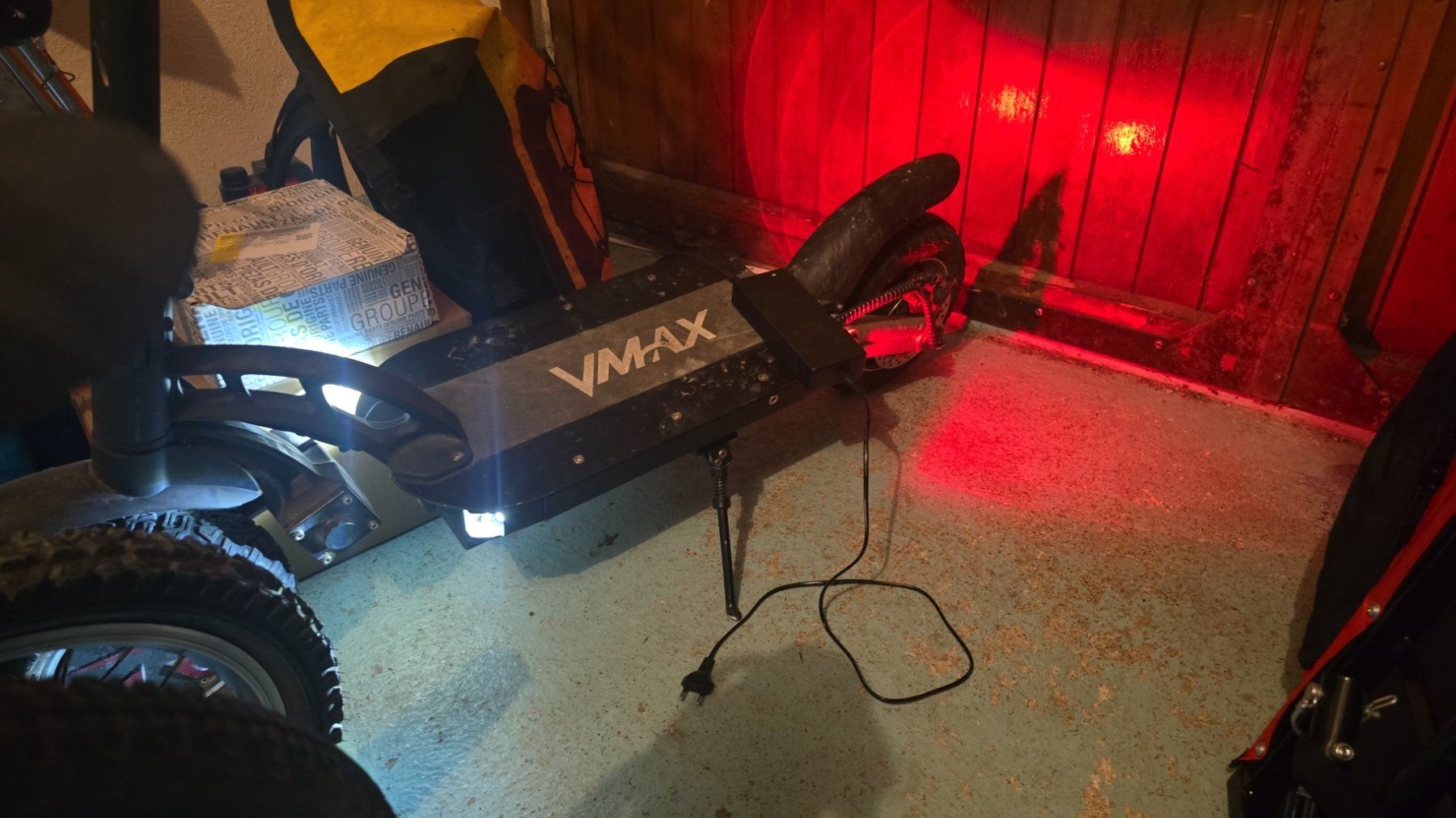VMAX Kickboard: Vmax r55 pro limited – Usato da STETTFURT venduto da fab_xv9r 2