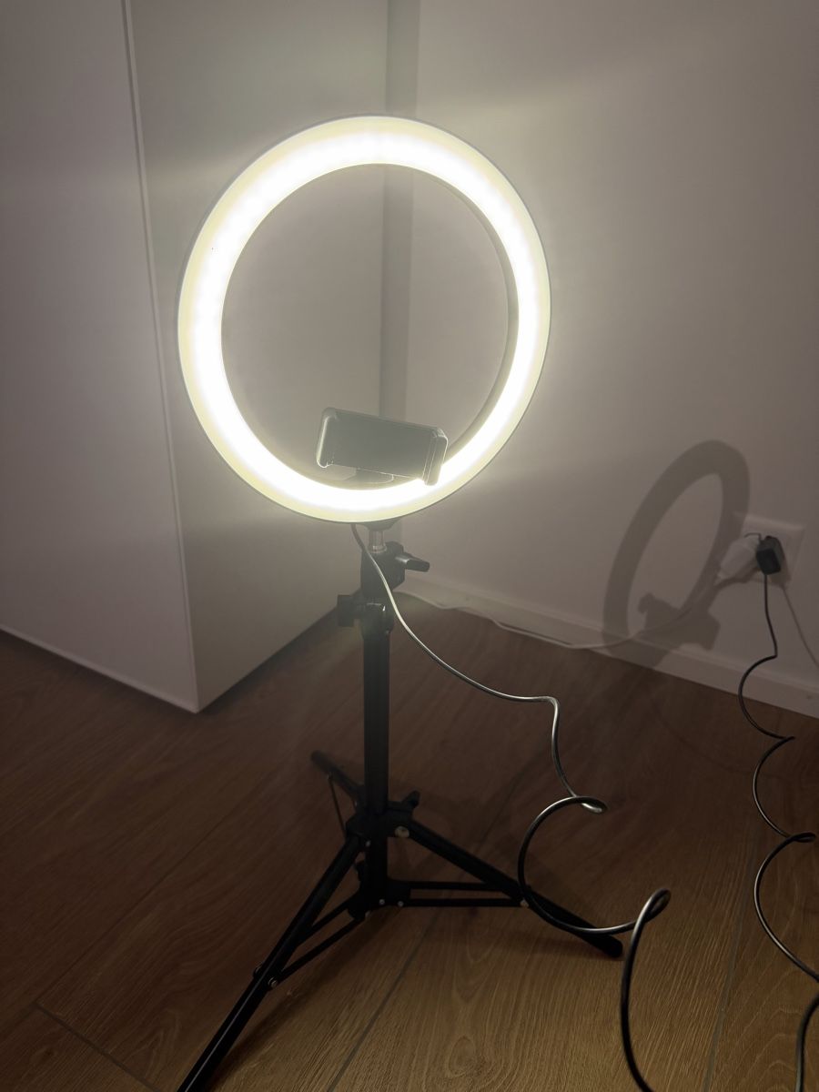 Lampade: Lampada ad anello LED per selfie - Ottima per video! – Nuovo (secondo la descrizione) da Gossau ZH venduto da SistersBeauty 5