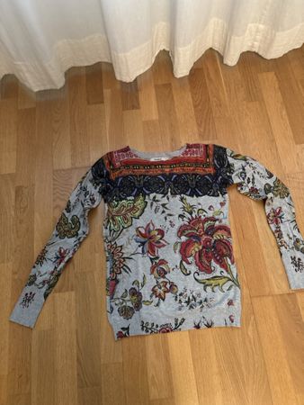 Desigual Pullover bunt mit Blumenmuster Grösse M