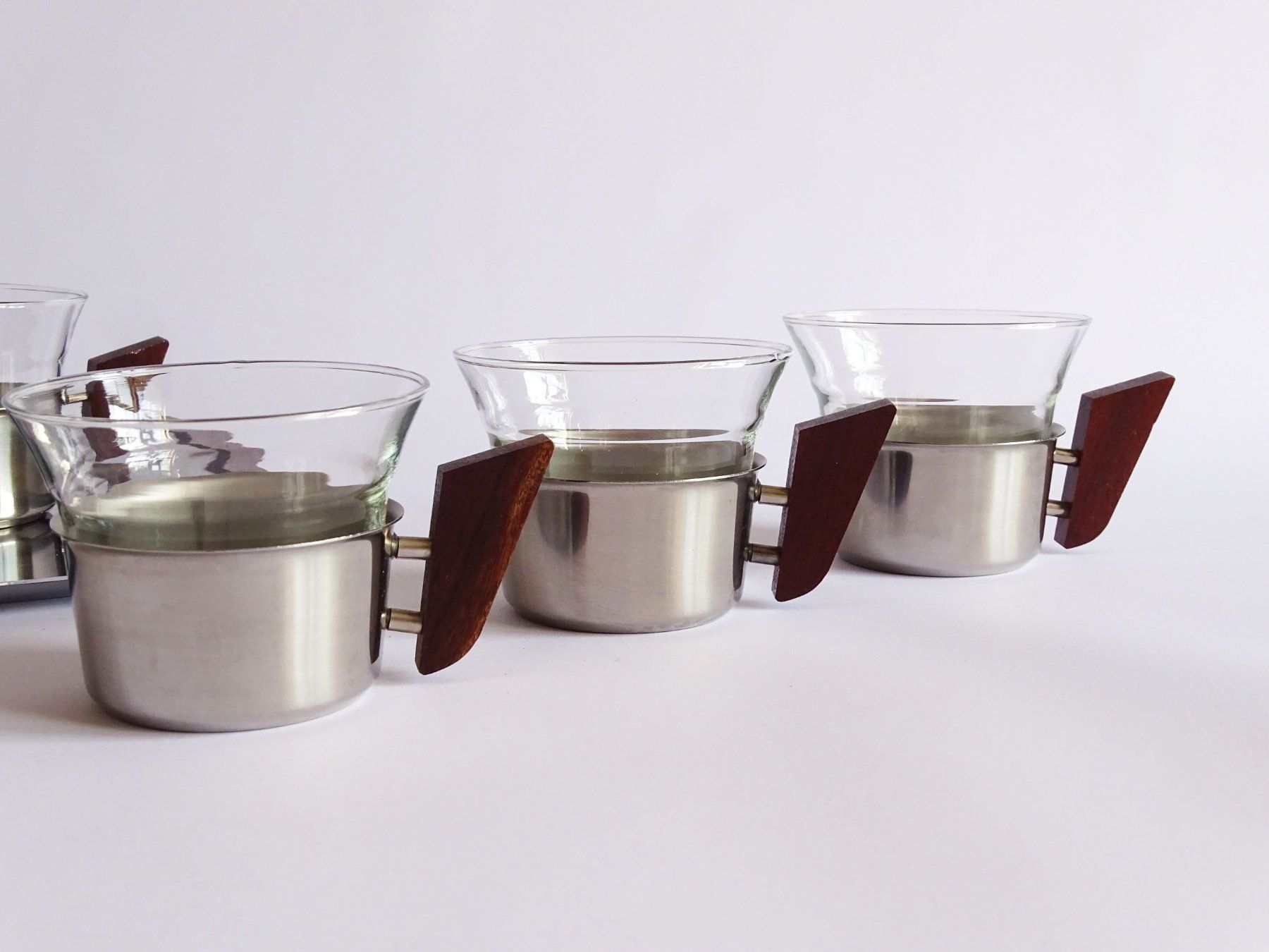 Set di piatti: Mid Century Kaffee-Set mit Tablett & 6 Tassen – Usato da Solothurn venduto da hli_n69n 1