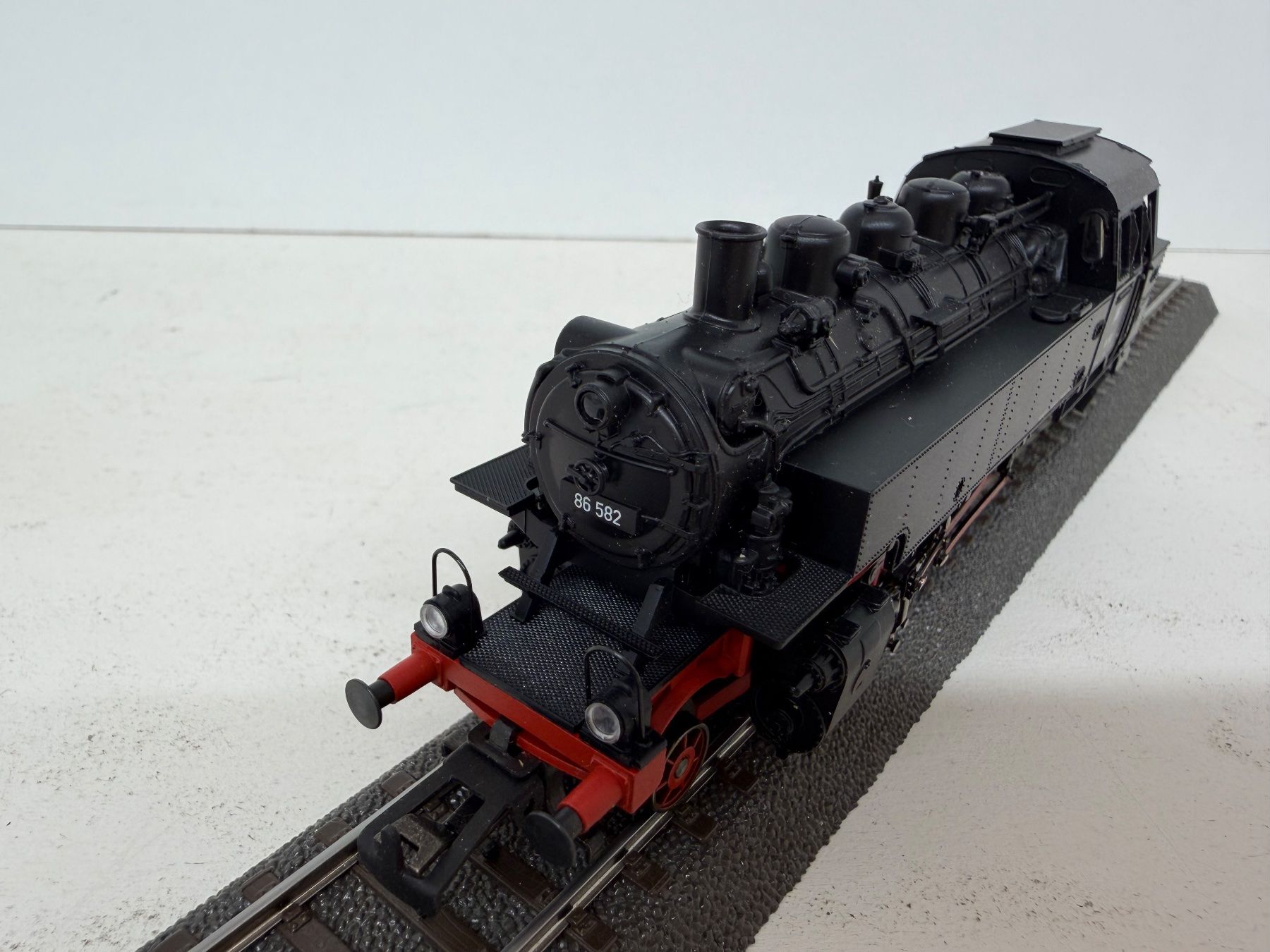 Märklin Modellini di ferrovie: Dampflok BR 86 582 DB / Digital / Ersatz OVP – Usato da Büsserach venduto da ModellbahnDepot 4